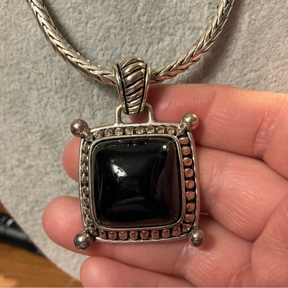 Vintage Premier Designs Black Cabochon Pendant Necklace Silver Tone - Picture 2 of 4